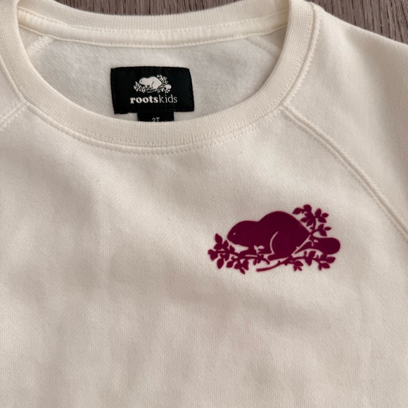 Roots Baby Original Crewneck Sweatshirt in white size 2t - Picture 2 of 8